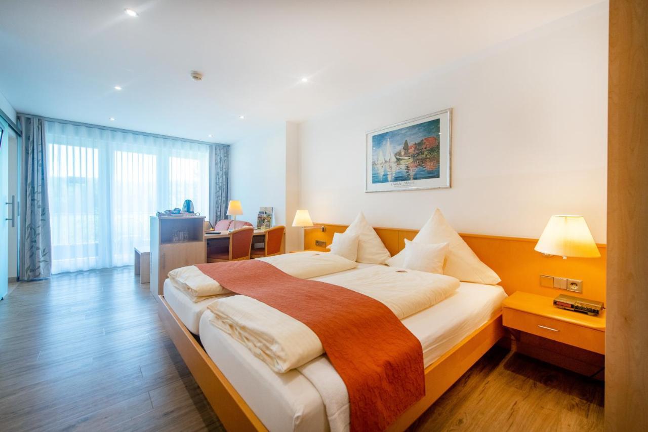 Waldesblick, Hotel-Restaurant Lahr  Екстериор снимка