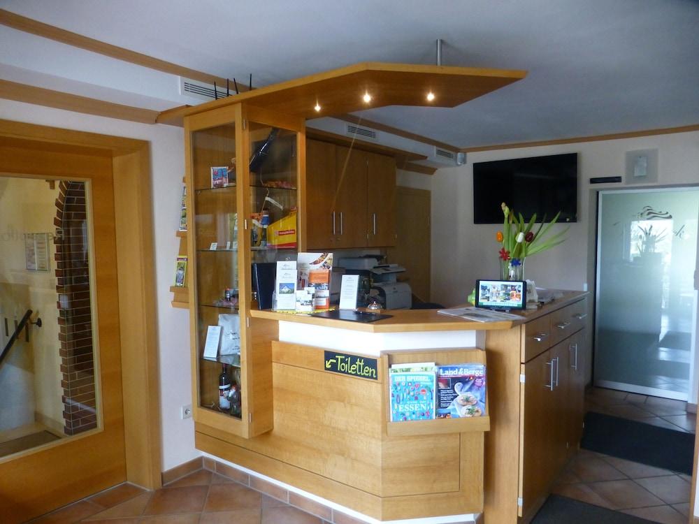 Waldesblick, Hotel-Restaurant Lahr  Екстериор снимка